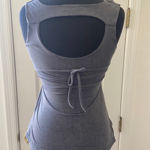 Laurie & Joe Embroidery Top Gray color size M - Picture 10 of 11